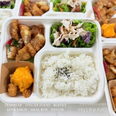 131225 Cơm cá basa sốt cam, gà viên hoàng kim/ Steamed rice served with basa fish in orange sauce and golden chicken balls