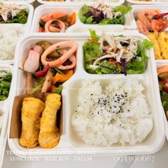 131225 Cơm mực xào chua ngọt, trứng chiên/ Steamed rice with sweet and sour stir-fried squid and Pan-fried egg