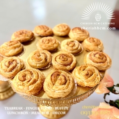 111225 Set 10 Cinnamon roll