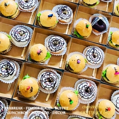 20624 Teabreak box - Optimist Bánh mặn, bánh ngọt/ Savory pastry, sweet pastry