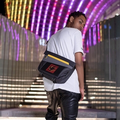 Túi đeo chéo Divoom Pixoo Slingbag-V đựng Laptop/iPad 11 inch