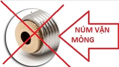 Núm Uống Tiết Kiệm Nước Cho Heo, Núm Dạng Mỏ Vịt, Chất Liệu Inox 201, Trên Thân Ghi SUS 304, Núm VặnInox Dày