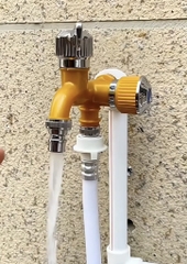 Vòi Nhựa Trắng, Tay Vặn Mạ Crom, Hai Đầu Vòi, Chân Ren Mạ Đồng Size 21, Lắp Dây MG/Dây Xịt