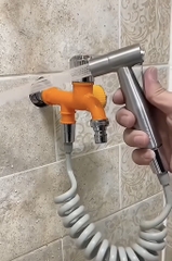 Vòi Nhựa Trắng, Tay Vặn Mạ Crom, Hai Đầu Vòi, Chân Ren Mạ Đồng Size 21, Lắp Dây MG/Dây Xịt