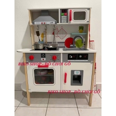 Bếp LG trắng đỏ cao 110cm có âm thanh, ánh sáng phong cách Pháp