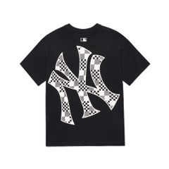 Áo Thun MLB Checkerboard Back Logo New York Yankees Black