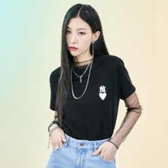 Áo Thun MLB Heart Small Logo Comfortable Fit New York Yankees Black