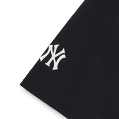 Áo Thun MLB Korea Varsity Logo New York Yankees Black