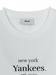 Áo Thun MLB Women's Varsity Logo Comfortable Fit Short Sleeve T-Shirt New York Yankees White