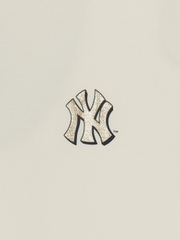 Áo Thun MLB New Year Snake Cartoon Graphic Overfit Short Sleeve T-Shirt New York Yankees Cream