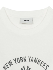 Áo Thun MLB Varsity Vintage Color Graphic Overfit Short Sleeve T-Shirt New York Yankees Ivory