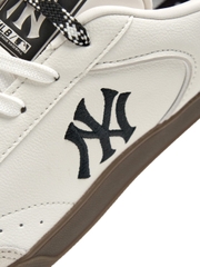 Giày MLB Clubby New York Yankees White [Hello Spring]