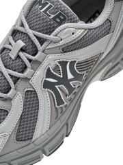 Giày MLB Trophy Runner New York Yankees Silver [Karina & TWS PICK]