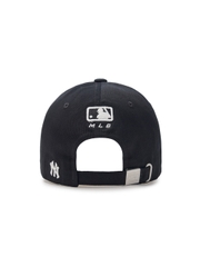 Mũ Lưỡi Trai MLB Street Varsity Vintage Unstructured Ball Cap New York Yankees Black