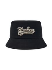 Nón Bucket MLB Varsity Buckle Cursive Bucket Hat New York Yankees Black