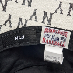 Nón MLB Bic Classic Monogram Bucket Hat New York Yankees Cream