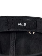 Mũ Lưỡi Trai MLB Varsity Cultivator Buckle Logo Unstructured Ball Cap New York Yankees Black