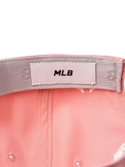 Mũ Lưỡi Trai MLB Varsity Cultivator Buckle Logo Unstructured Ball Cap New York Yankees Pink