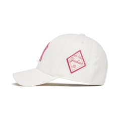 Nón MLB Diamond Stamp Ball Cap New York Yankees Ivory