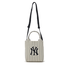 Túi MLB Korea Basic Big Logo Knit Crossbody New York Yankees Cream