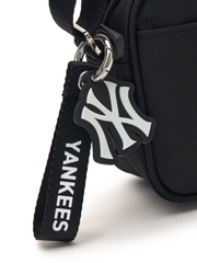 Túi MLB Korea Varsity Camera Bag New York Yankees Black