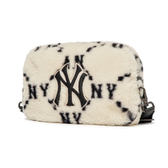 Túi MLB Diamond Monogram Fur Crossbody Bag New York Yankees Cream
