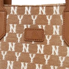 Túi MLB Monogram Jacquard Tote Bag New York Yankees Beige