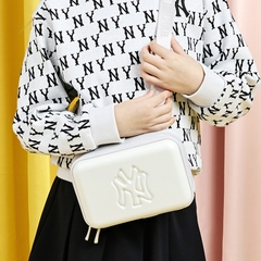 Túi MLB [KIDS] Slugger Crossbody New York Yankees L.Beige