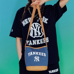 Túi MLB Varsity Basic Canvas Bucket Bag New York Yankees Indigo