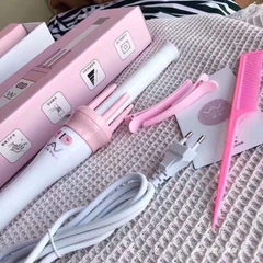 Máy Uốn Làm Xoăn Tóc Vivido 022B Cho Bạn Gái