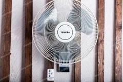 Quạt Treo Tường Toshiba F-WSA20