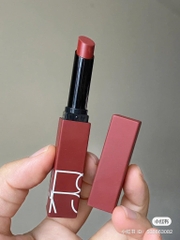 Son Nars Powermatte Lipstick 102 Killer Queen - Hồng Nâu