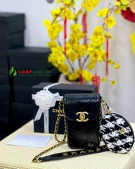 Túi Đeo Chéo Đựng Điện Thoại Chanel Beauty VIP Gift – Màu Đen Quilted