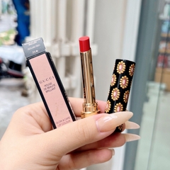 Son Dưỡng Gucci 25 Goldie Red - Đỏ Tươi