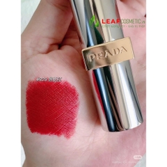 Son Thỏi Prada Monochrome Hyper Matte Lipstick R29 Pompei - Đỏ Cherry