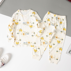Bộ Bé trai, bé gái thu đông họa tiết size 3/10 tuổi