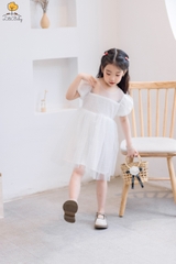 Váy ren cổ tim sau size 2/10 tuổi