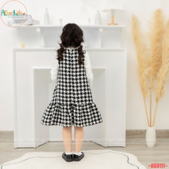 Váy bé gái kẻ sọc trắng đen sát nách AG0111