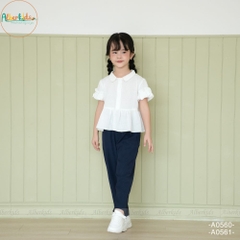 Áo sơ mi trắng bé gái tay bèo in rập hoa A0560