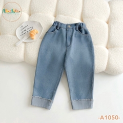 Quần bò bé gái gập gấu A1050