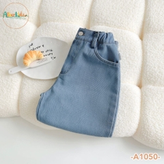 Quần bò bé gái gập gấu A1050