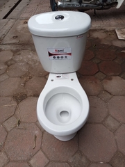 Bồn Cầu 2 Khối Thái Bình rẻ xả gạt