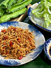 CHÀ BÔNG GÀ CAY
