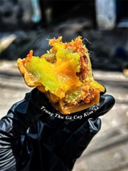 TRUNG THU THẬP CẨM GÀ QUAY KIM SA (cái 200-220gr)