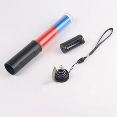 Gậy điều tiết, phân luồng phát sáng 2 màu xanh đỏ có gắn đèn pin chiếu sáng