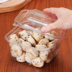 Hộp nhựa vuông trong 650ml W110