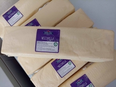 Phô mai mozzarella Emborg 3.5kg