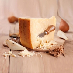 Phô mai cứng Ý - Italian Hard Cheese (Parmesan Cheese) 1KG
