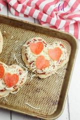 Đế Pizza nướng sẵn hình tim set 5 đế x 14cm
