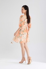 Đầm cổ vuông Laura
